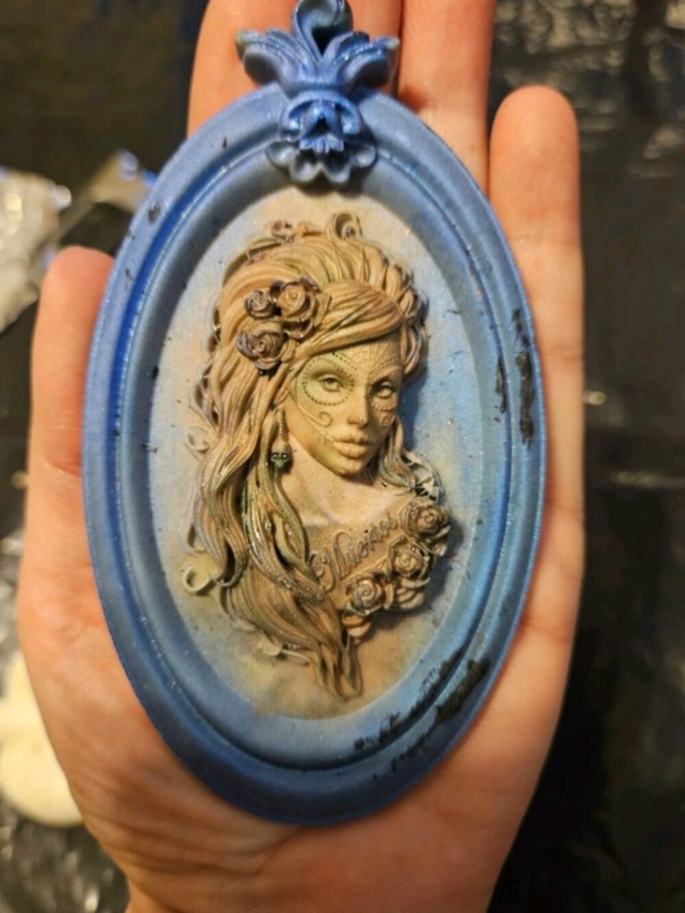 Silicone Mold with Victorian Cameo and Decorative Ornaments - Cream
